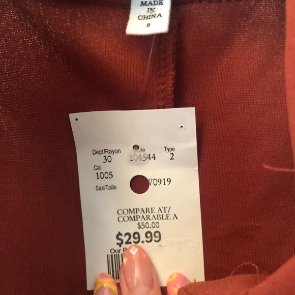 Rust coloured sleeveless midi dress with buttons - Picture 3 of 3